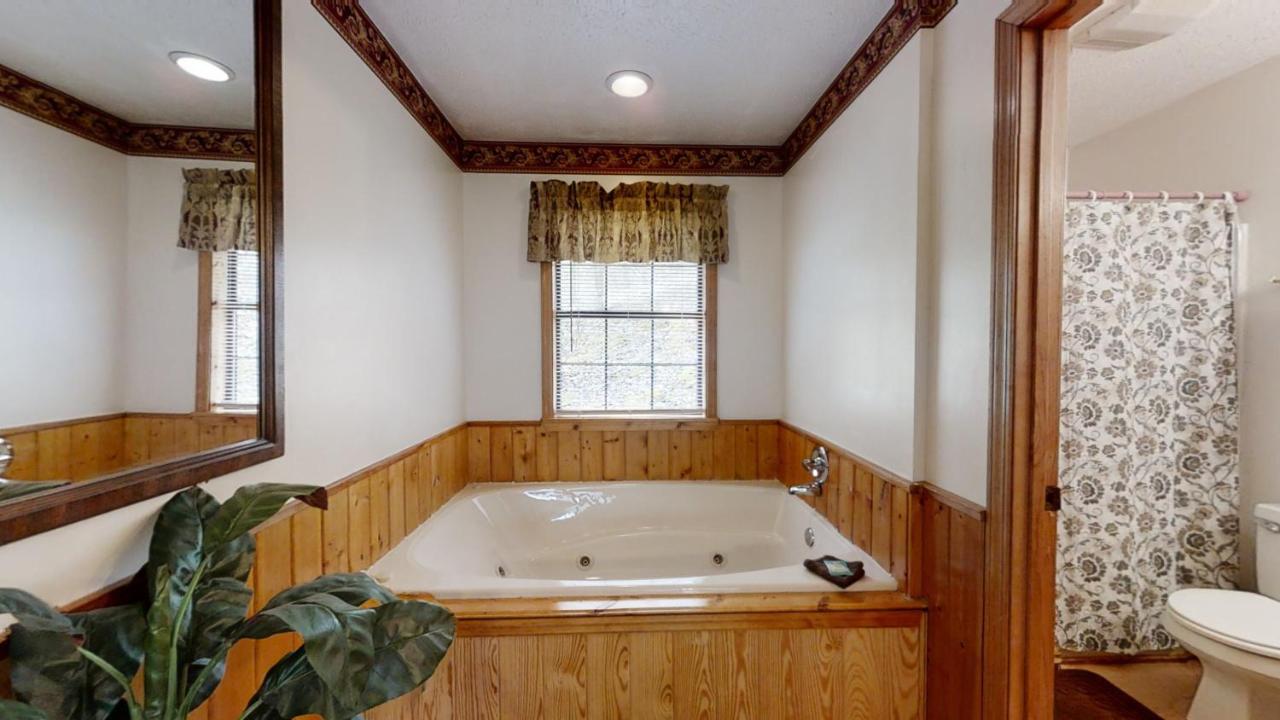 Little Mountain Hideaway Cabin Pigeon Forge Exterior foto